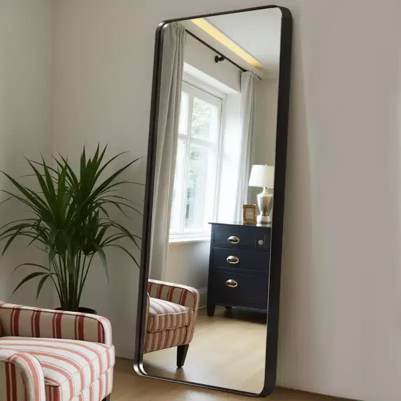 Miroir pleine longueur de 71 pouces avec cadre en alliage d'aluminium – Autoportant, Noir