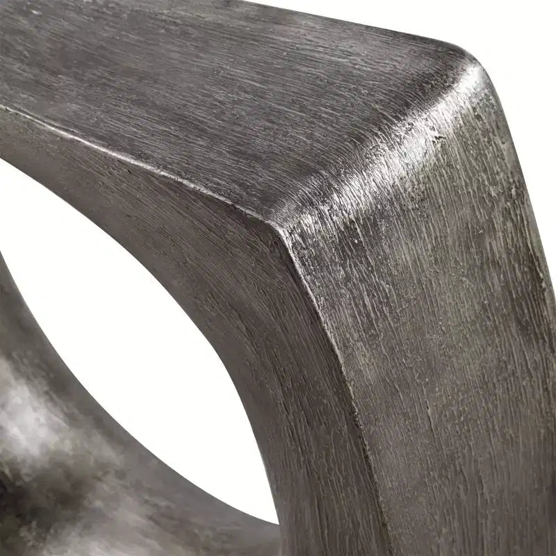 Table d'appoint sculpturale en argent antique