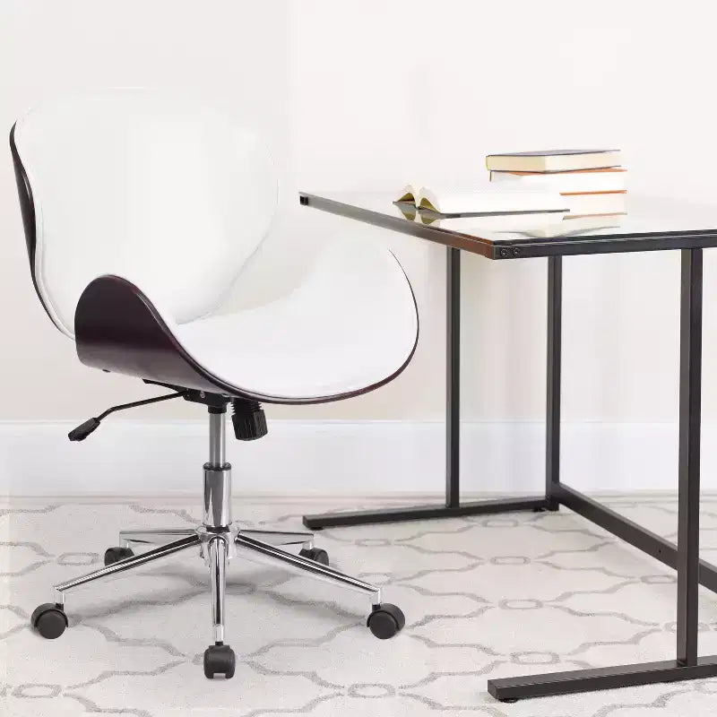 Sedia da Ufficio da Conferenza a Schienale Medio in Legno con Sedile in LeatherSoft
